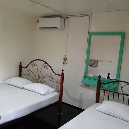 Nazri Nipah Camp Pangkor Hotel Kampung Teluk Nipah Ruang foto